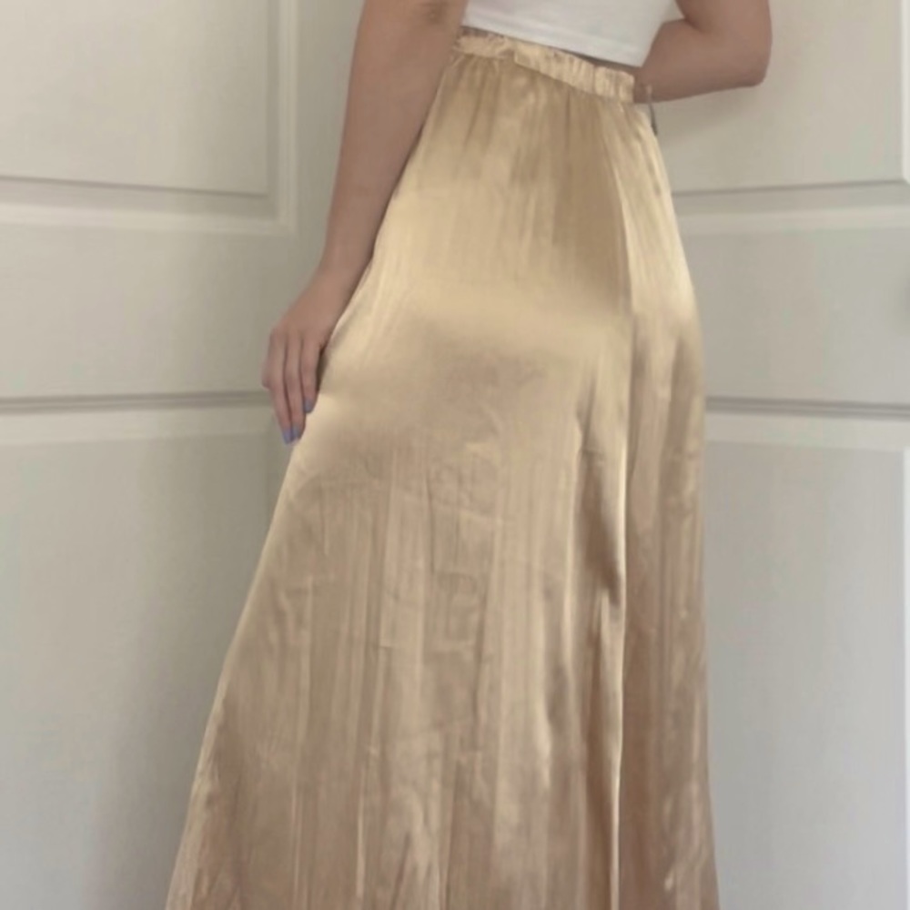 CHICO’S GOLD FLOOR LENGTH SKIRT